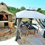 Spark With Heated Pool In Rogoznica * Zecevo