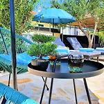 빌라 Spark With Heated Pool In Rogoznica