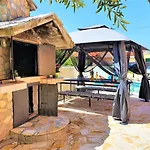 Spark With Heated Pool In Rogoznica * Zecevo