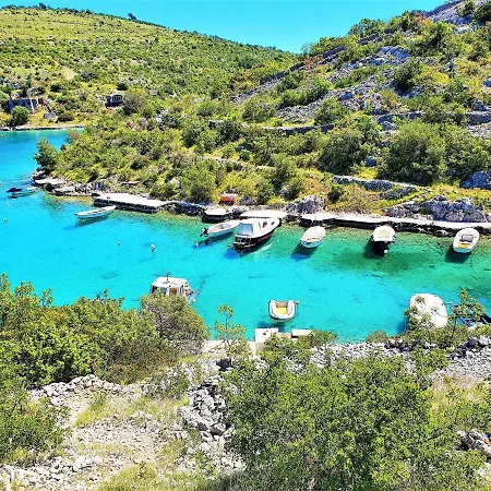 Spark With Heated Pool In Rogoznica * Zečevo