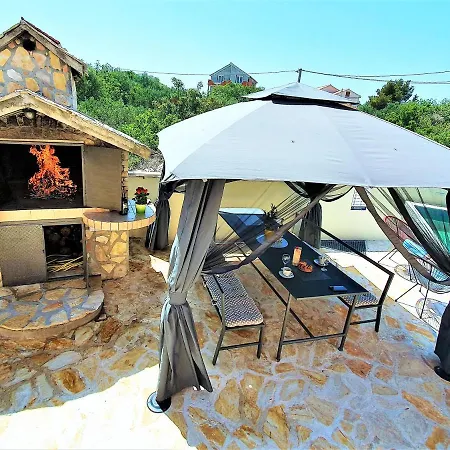 Spark With Heated Pool In Rogoznica * Zecevo