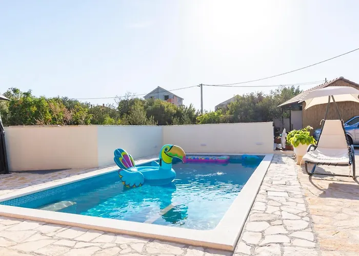 Spark With Heated Pool In Rogoznica * Zečevo