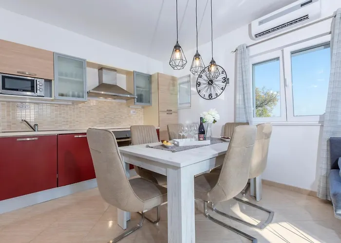 וילה Spark With Heated Pool In Rogoznica