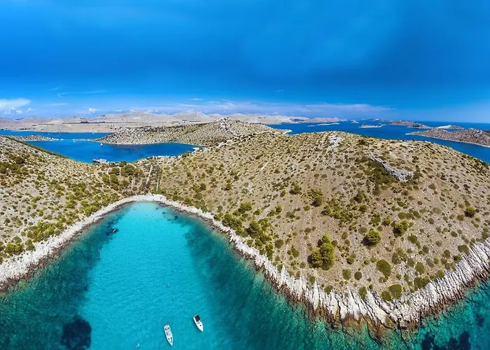 Spark With Heated Pool In Rogoznica *