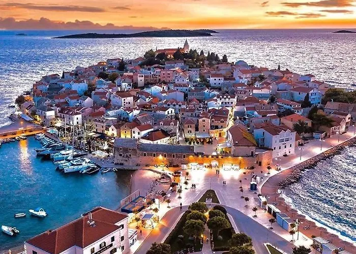 Spark With Heated Pool In Rogoznica