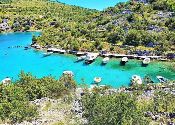 Spark With Heated Pool In Rogoznica * Zečevo