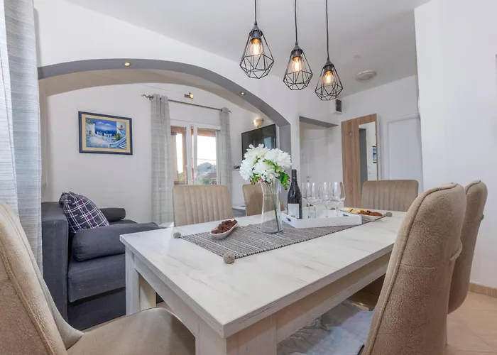 Spark With Heated Pool In Rogoznica Villa