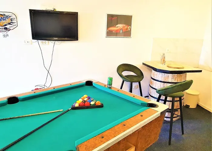 Spark With Heated Pool In Rogoznica